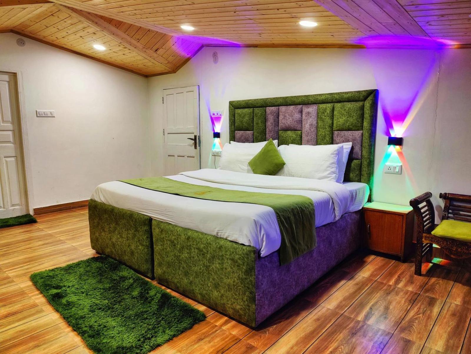 Jakhu Vibes Shimla Ngoại thất bức ảnh